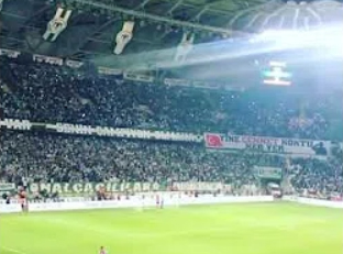 KONYASPOR TARAFTARI HEP BİR AĞIZDAN BİRİLERİ VAR